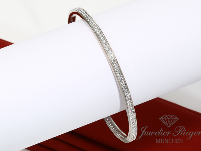 Bild 1 der Galerie: Cartier Armreif Weissgold 750 Größe MD / 19,5 cm Diamanten ca. 2,3 ct. Gold