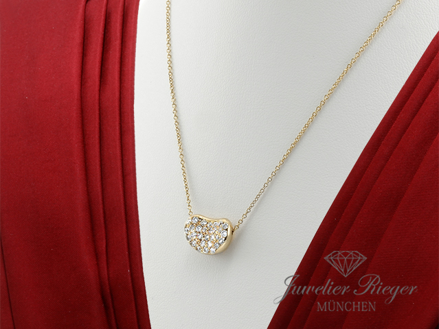 Bild 2 der Galerie: Tiffany & Co. Collier Elsa Peretti Bean 14,8 mm breit Gelbgold 750 Diamanten