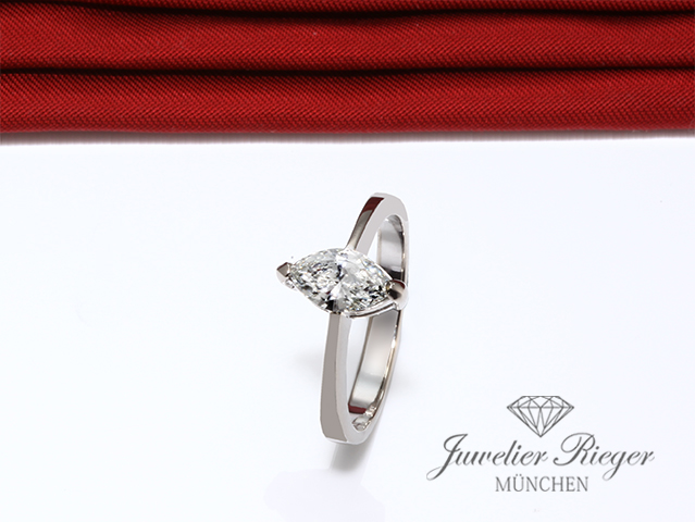Bild 2 der Galerie: Wundervoller Solitär Ring Weissgold 750 Navette Diamant ca.  0,80 ct. Gr 55 Gold