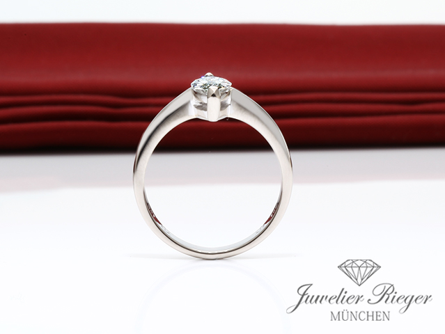 Bild 5 der Galerie: Wundervoller Solitär Ring Weissgold 750 Navette Diamant ca.  0,80 ct. Gr 55 Gold