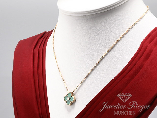 Bild 2 der Galerie: Van Cleef & Arpels Collier Vintage Alhambra Gelbgold 750 Malachit Holiday