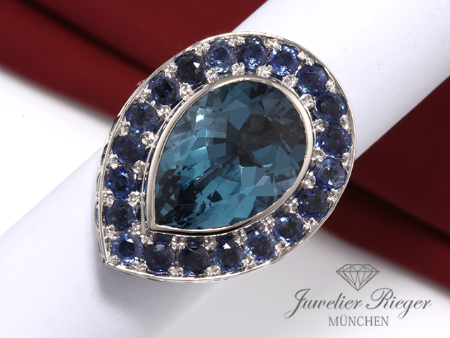 Bild 4 der Galerie: Wundervoller Ring Weissgold 750 Topas & blaue Saphire Gr. 56 Gold