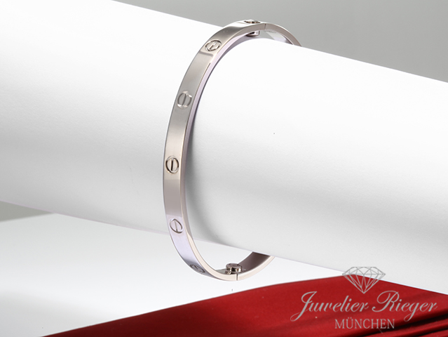 Image 2 of gallery: Cartier Armreif Love Weissgold 750 Größe 16 2020 Gold Armband Damen