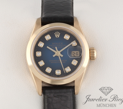 Front view of the watch, mainly showing the dial and bezel. Rolex Lady Datejust Gelbgold 750 Diamanten Automatik Lederband Gold Damenuhr