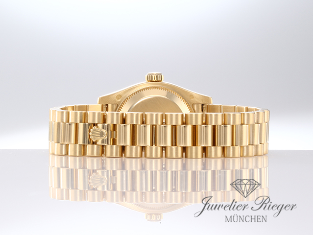Image 6 of gallery: Rolex Lady Datejust 179138 2014 Gelbgold 750 Perlmutt Diamanten Automatik Gold