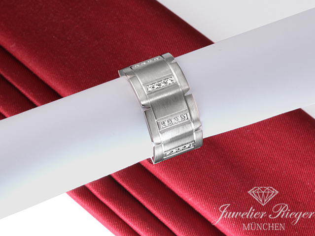 Bild 1 der Galerie: Cartier Ring Tank Francaise Weissgold 750 Diamanten ca. 0,35 ct Größe 61 Gold