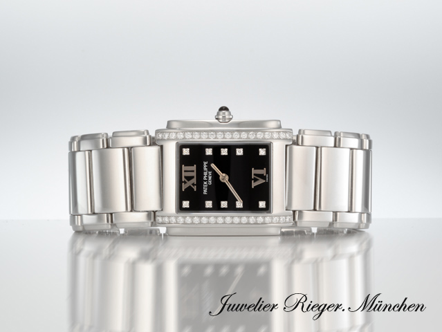 Bild 4 der Galerie: Patek Philippe Twenty 4 4910 2006 Edelstahl Diamanten Damen Stahl Medium