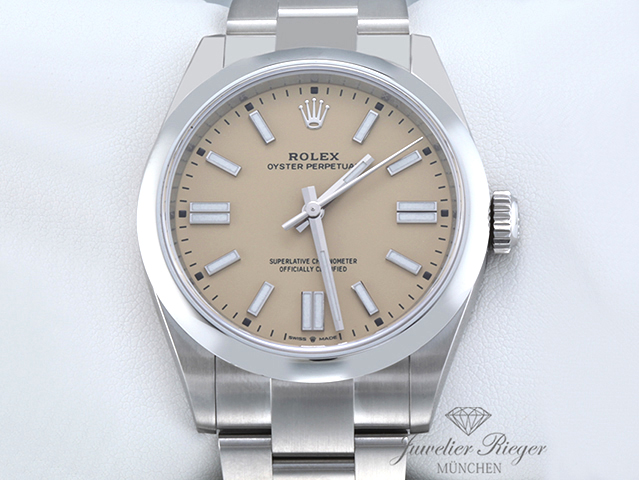 Bild 1 der Galerie: Ungetragen Rolex Oyster Perpetual 41 beige 134300 2026 Edelstahl Automatik stainless steel Oyster-Band Chronometer