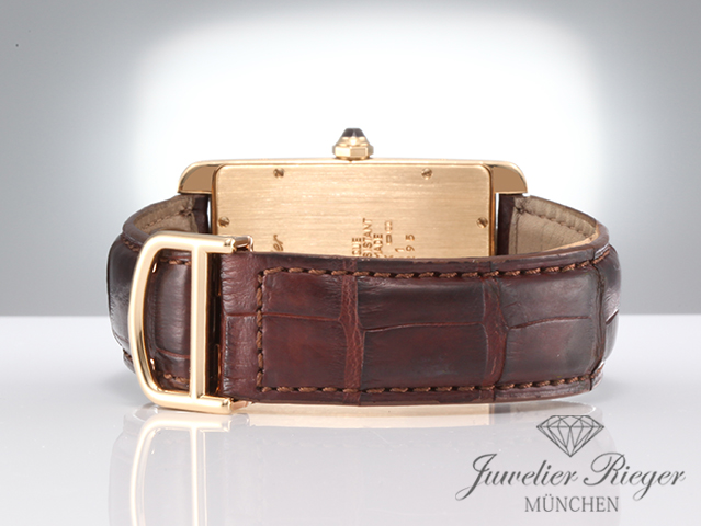 Bild 6 der Galerie: Cartier Tank Americaine Großes Modell Gelbgold 750 1735 Handaufzug Leder Gold