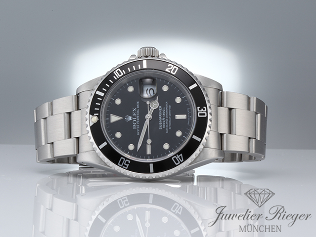 Bild 4 der Galerie: Rolex Submariner Date 16610 1990 Military LC902 Nato Base Edelstahl Automatik Taucheruhr Herrenuhr Stahl