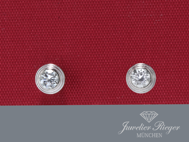 Bild 5 der Galerie: Cartier d Amour Ohrstecker mittleres Modell Weissgold 750 B8041400 Ohrringe Gold