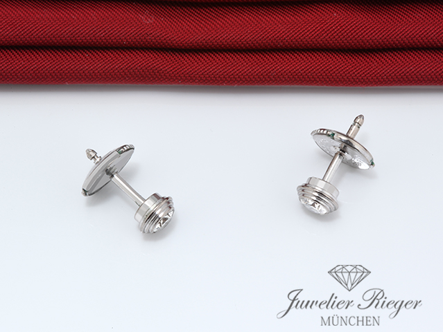 Bild 4 der Galerie: Cartier d Amour Ohrstecker mittleres Modell Weissgold 750 B8041400 Ohrringe Gold