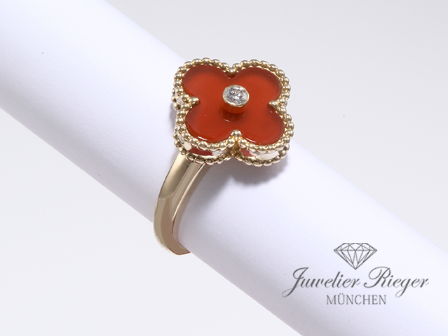 Bild 4 der Galerie: Van Cleef & Arpels Ring Vintage Alhambra Gelbgold 750 Karneol Diamant Gr. 60