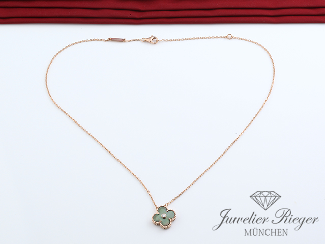 Bild 4 der Galerie: Van Cleef & Arpels Collier Vintage Alhambra Rosegold 750 Holiday Edition 2014