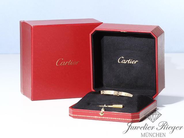 Bild 4 der Galerie: Cartier Armreif Love Gelbgold 750 Größe 18 4 Diamanten Gold Armband