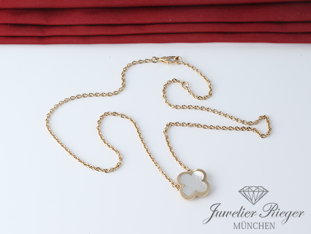 Bild 3 der Galerie: Van Cleef & Arpels Collier Pure Alhambra Gelbgold 750 Perlmutt VCARA39700 Damen