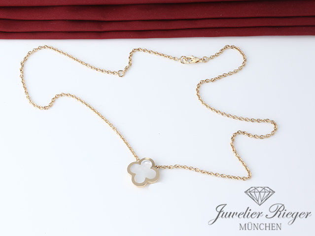 Bild 4 der Galerie: Van Cleef & Arpels Collier Pure Alhambra Gelbgold 750 Perlmutt VCARA39700 Damen