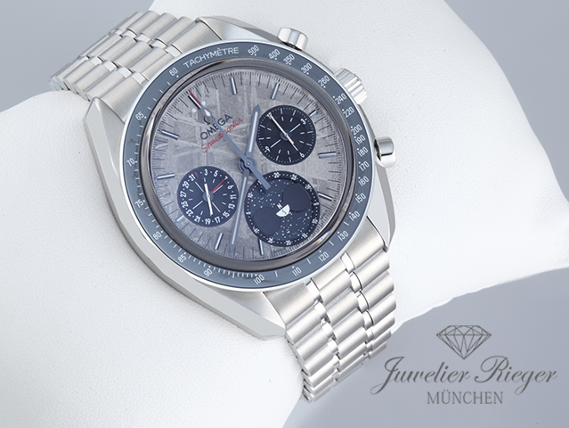 Bild 3 der Galerie: Omega Speedmaster Mondphase Meteorite 2025 Chronograph 304.30.43.52.06.001 Moonphase