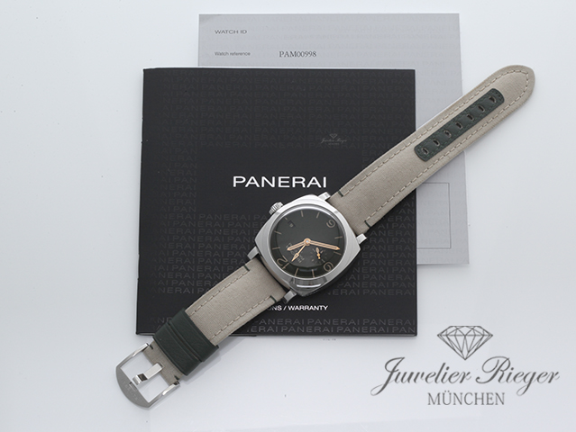 Bild 7 der Galerie: Panerai Radiomir 1940 GMT 45 mm PAM00998 2019 Green Edelstahl Automatik Stahl