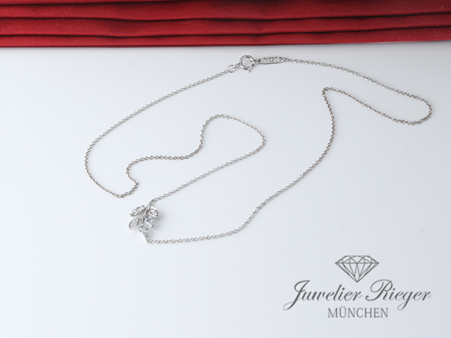 Bild 5 der Galerie: Tiffany & Co. Collier Victoria Vine Platin 950 Diamanten 0,31 ct. Platinum