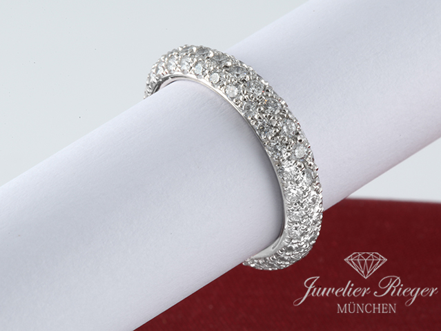 Image 2 of gallery: Tiffany & Co. Ring Etoile three-row Platin 950 Gr. 52,5 Diamanten 1,62 ct. 2022