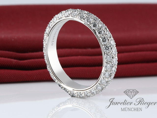 Image 4 of gallery: Tiffany & Co. Ring Etoile three-row Platin 950 Gr. 52,5 Diamanten 1,62 ct. 2022