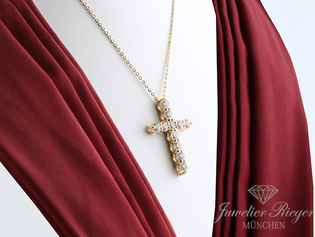Bild 1 der Galerie: Ungetragen: Collier Gelbgold 750 Kreuz Anhänger Diamanten 3,36 ct. Brillanten