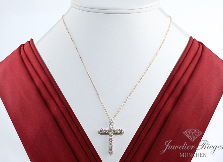 Bild 2 der Galerie: Ungetragen: Collier Gelbgold 750 Kreuz Anhänger Diamanten 3,36 ct. Brillanten