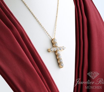 . Ungetragen: Collier Gelbgold 750 Kreuz Anhänger Diamanten 3,36 ct. Brillanten