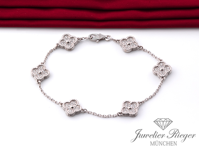 Bild 1 der Galerie: Van Cleef & Arpels Armband Sweet Alhambra Weissgold Diamanten 2017 VCARO85700