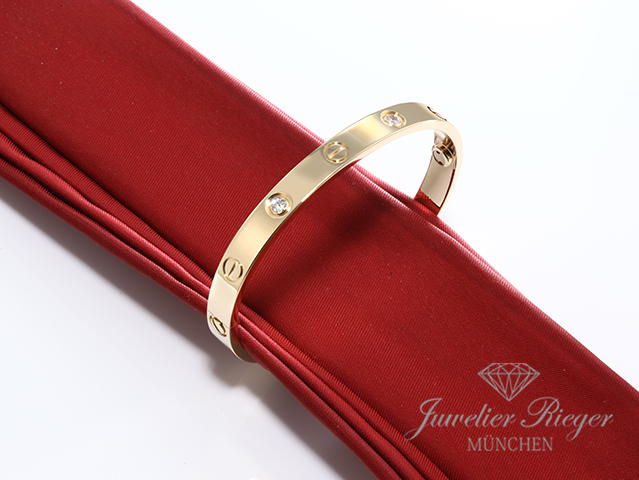 Bild 4 der Galerie: Cartier Armreif Love Gelbgold 750 Größe 17 2010 4 Diamanten Gold Armband