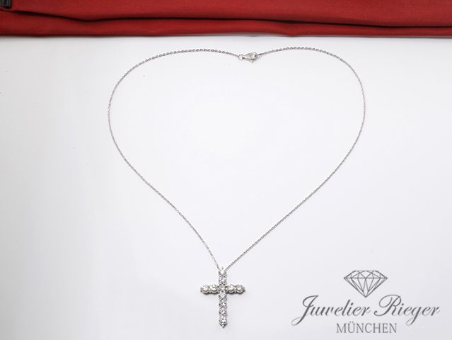 Bild 4 der Galerie: Ungetragen: Collier Weissgold 750 Kreuz Anhänger Diamanten 3,34 ct. Brillanten