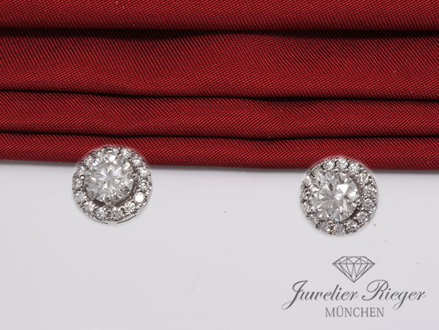 Bild 3 der Galerie: Diamant Solitär Ohrstecker Weissgold 750 2 Diamanten à ca. 1,02 ct Gold Ohrringe