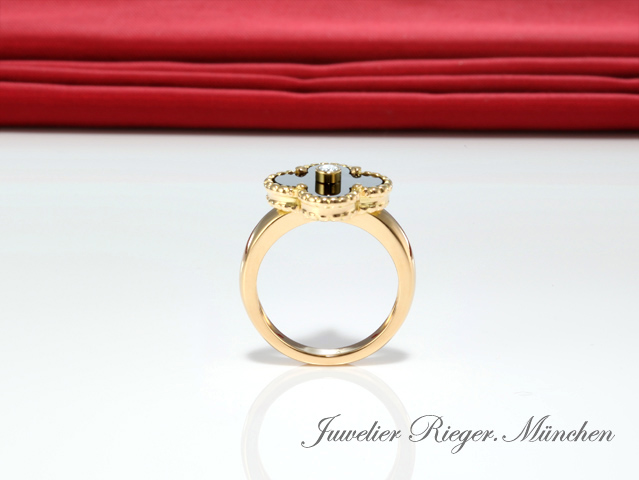 Bild 4 der Galerie: Van Cleef & Arpels Ring Vintage Alhambra Gr. 55 2019 Gelbgold 750 Diamant Onyx